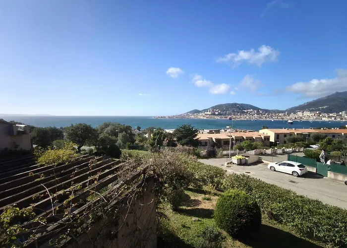 Lejlighed Bright 3 Minutes From The *